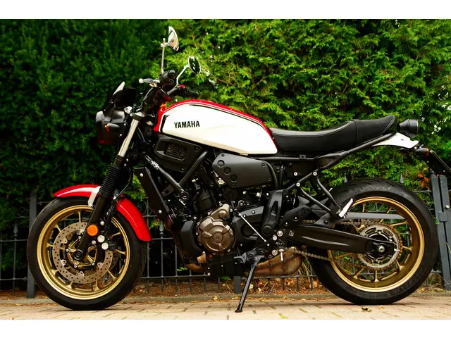Yamaha XSR XSR700 | XSR 700 ABS Anniversary 2021 Benzine 4