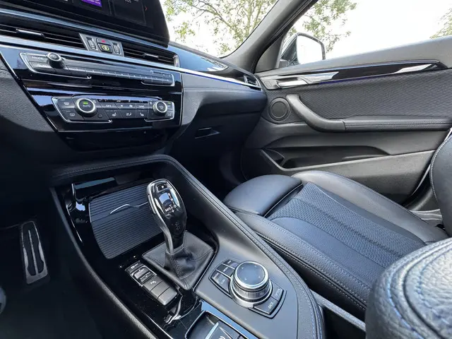 BMW X2 sDrive20i High Executive 2023 Benzine 15