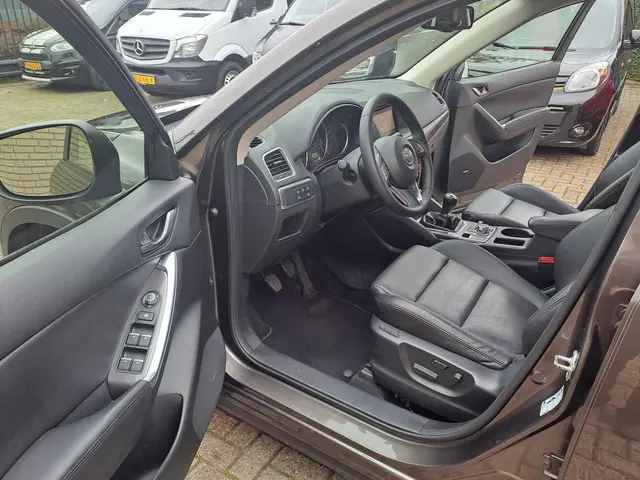Mazda CX-5 2.2 Diesel 4 WD GTM uitvoering 2017 Diesel 12