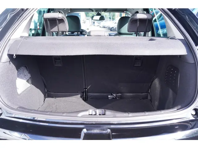 Citroën C3 1.2 PureTech Exclusive 2016 Benzine 10