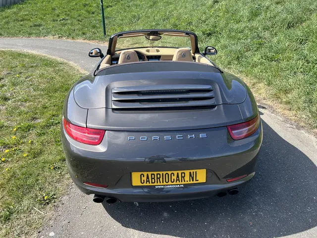 Porsche 911 Cabrio 3.4 Carrera 991 2014 Benzine 17