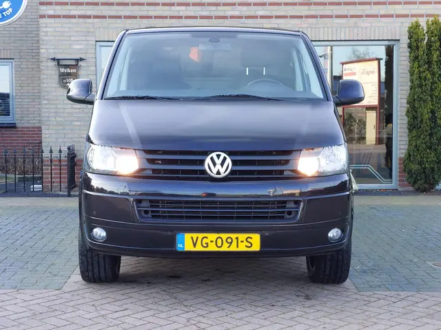 Volkswagen Transporter 2.0 TDI L2H1 2014 Diesel 6