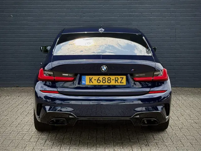 BMW 3 Serie 318i High Executive 2021 Benzine 4