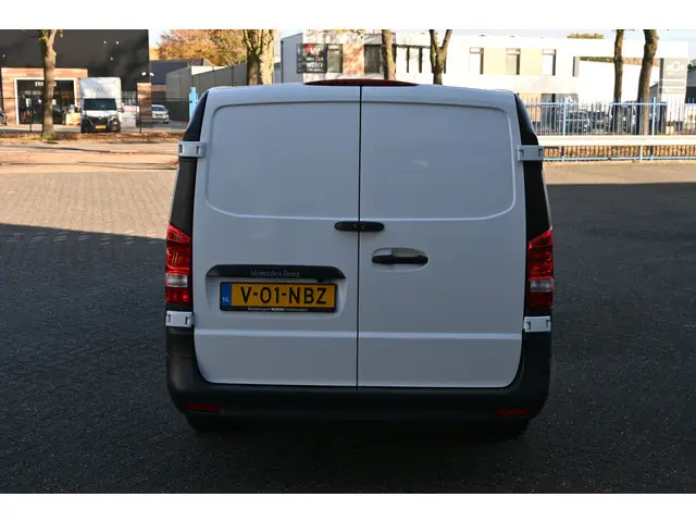 Mercedes-Benz Vito 116 CDI L2 Pro 2024 Diesel 10