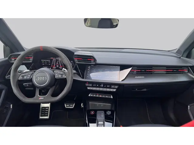 Audi RS3 Limousine 2.5 TFSI 400pk Quattro 2023 Benzine 15