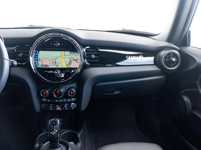 MINI 3-Deurs Cooper Aut. 2023 Benzine 9