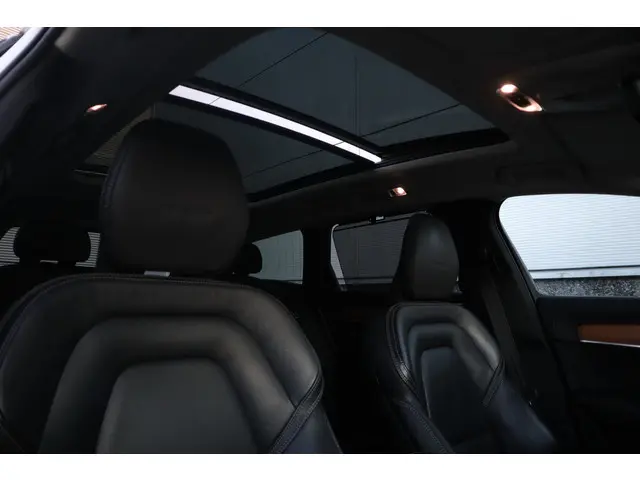 Volvo V90 2.0 T8 AWD Inscription 2019 Hybride Benzine 35