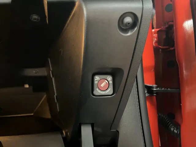 Peugeot 208 1.0 PureTech Access 2015 Benzine 14