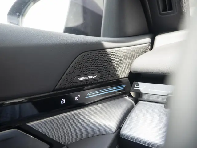 BMW 5 Serie Sedan 520i 2025 Benzine 15