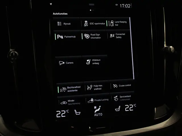 Volvo V60 2.0 B4 R-Design 2022 Benzine 20