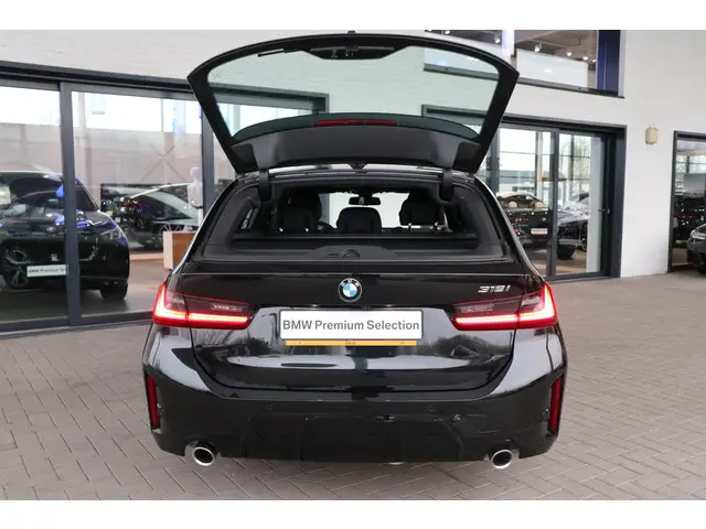 BMW 3 Serie Touring 318i 2024 Benzine 5