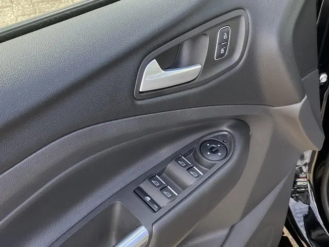Ford Kuga 1.5 EcoBoost ST Line 2019 Benzine 20