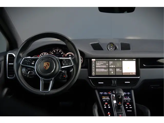 Porsche Cayenne 3.0 E-Hybrid 2018 Hybride Benzine 45