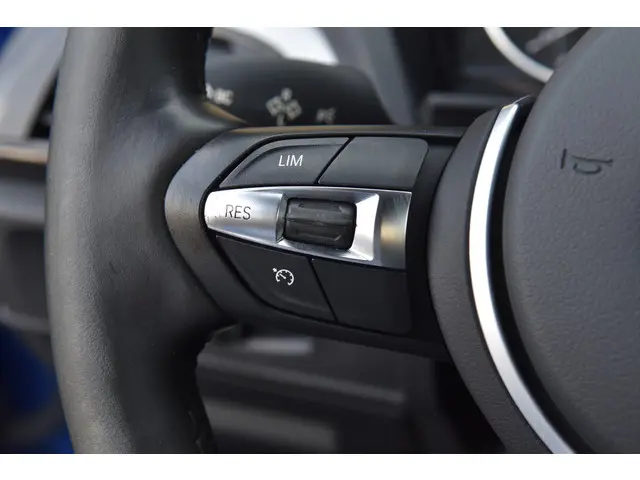 BMW 1 Serie 118i High Executive 2017 Benzine 14