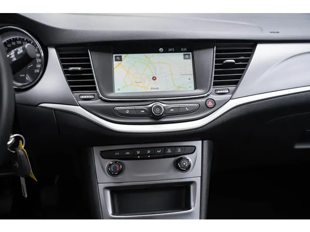 Opel Astra Sports Tourer 1.5 CDTI Edition 2021 Diesel 40