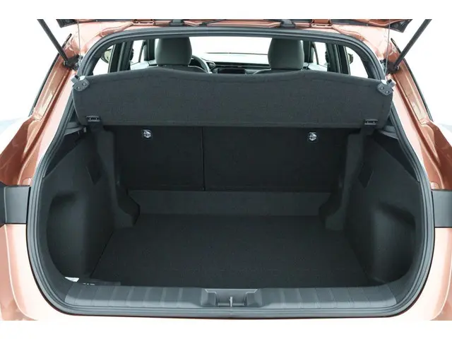 Lexus LBX 2WD 2025 Hybride Benzine 23