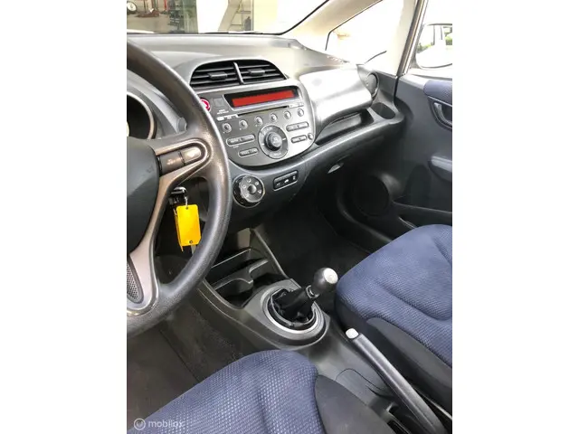 Honda Jazz 1.2 AIRCO ELL PAK ..150004.KM 2013 Benzine 9
