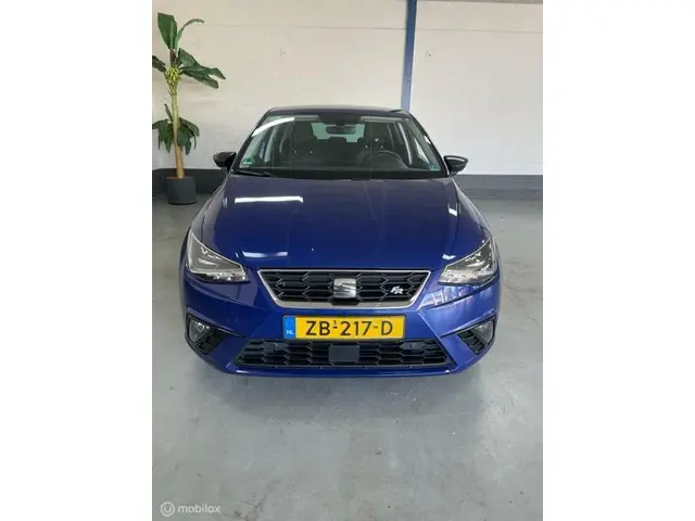SEAT Ibiza 1.0 TSI FR Business Intense 2019 Benzine 2
