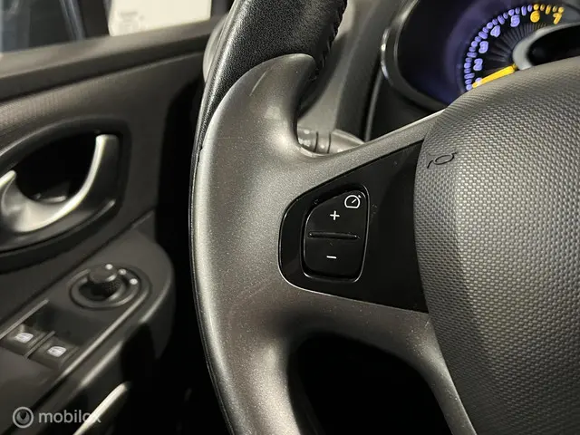 Renault Clio 0.9 TCe ECO Night&Day 2015 Benzine 19