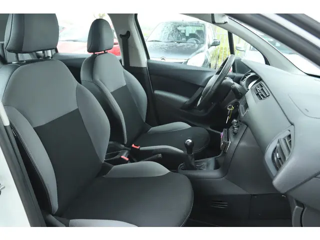 Citroën C3 1.0 VTi ATTRACTION 2014 Benzine 4