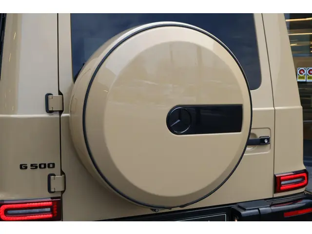 Mercedes-Benz G-Klasse 500 2023 Benzine 51