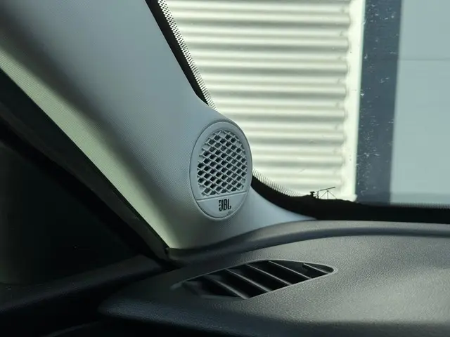 Jeep Avenger 1.2 Altitude 2024 Benzine 24