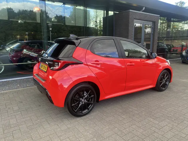 Toyota Yaris 1.5 Hybrid Executive 2023 Hybride Benzine 7
