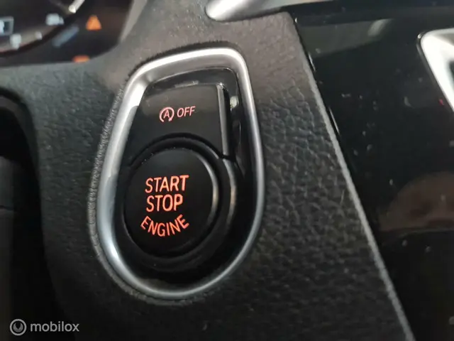 BMW 1 Serie 118i Executive Sportline 2019 Benzine 19