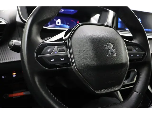 Peugeot 208 1.2 PureTech Allure 2021 Benzine 28