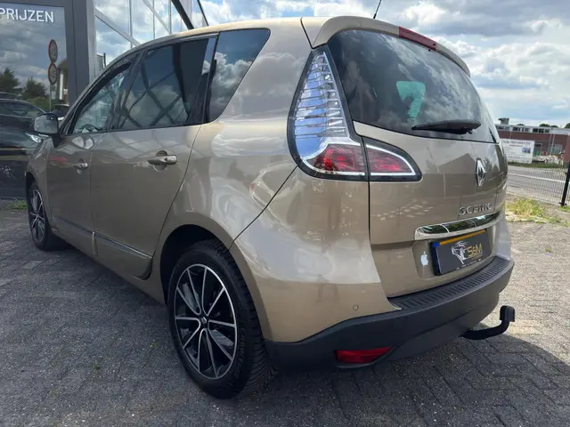 Renault Scénic 2.0 Bose Automaat | Pano. 2013 Benzine 13