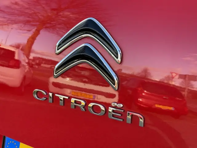 Citroën C3 Aircross 1.2 PureTech S&S Shine 2018 Benzine 29