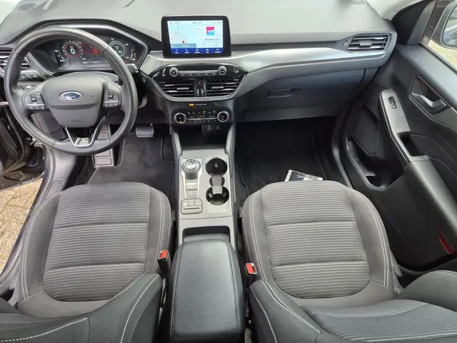 Ford Kuga 2.5 PHEV Titanium 2023 Hybride Benzine 3