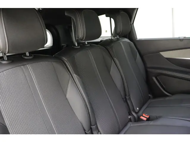 Peugeot 5008 1.2 Hybrid 145 GT 2024 Hybride Benzine 14