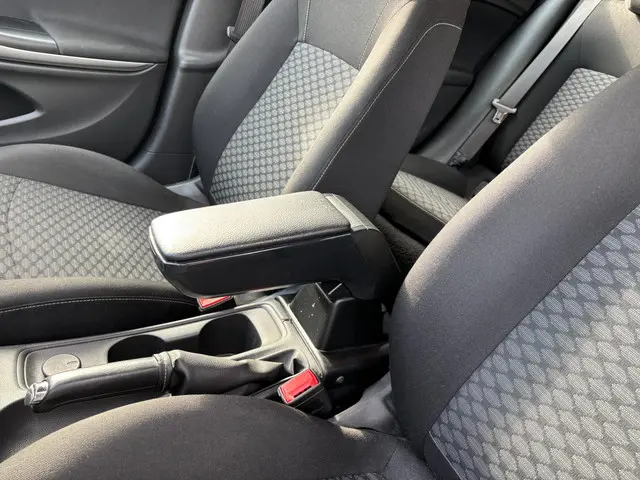 Opel Astra 1.4 2017 Benzine 17