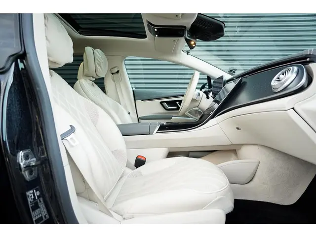 Mercedes-Benz EQS 450+ AMG Line 108 kWh 2021 Elektrisch 31