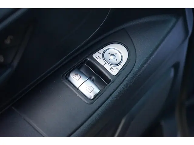 Mercedes-Benz Vito 116 CDI Lang 2020 Diesel 14