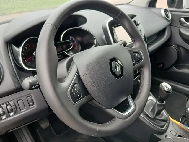 Renault Clio 0.9 TCe Limited 2017 Benzine 19