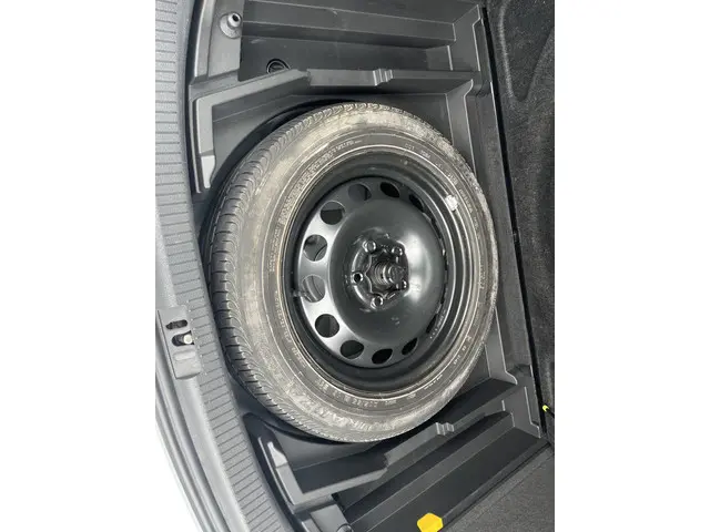 Volkswagen Touran 1.4 TSi DSG Business 2012 Benzine 21