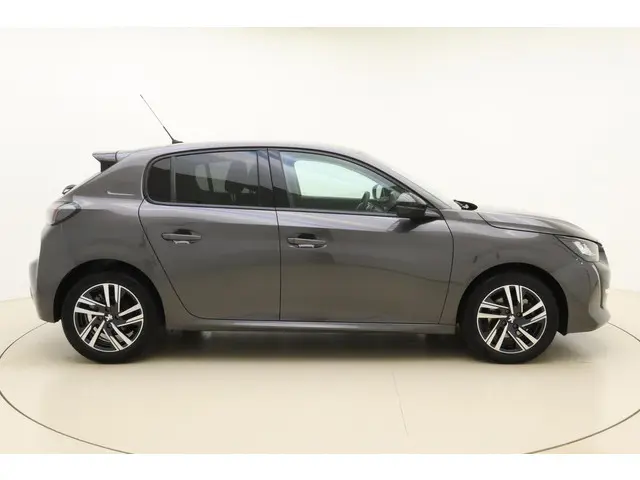 Peugeot 208 1.2 PureTech Allure 2022 Benzine 9