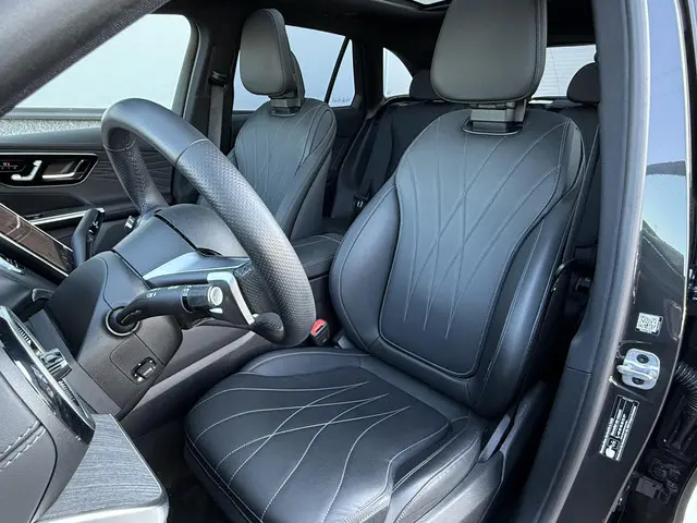 Mercedes-Benz GLC 400e 4M AMG 2023 Hybride Benzine 3
