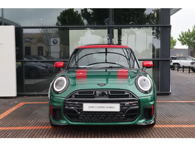 MINI 3-Deurs John Cooper Works 2025 Benzine 3
