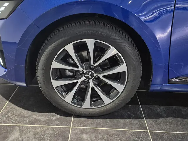 Mitsubishi Colt 1.0T Intense 2024 Benzine 25