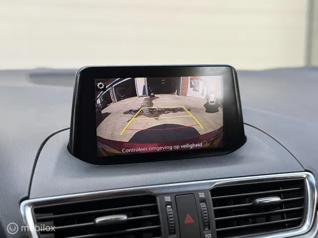 Mazda 3 2.0 SkyActiv-G 120 GT-M 2017 Benzine 22