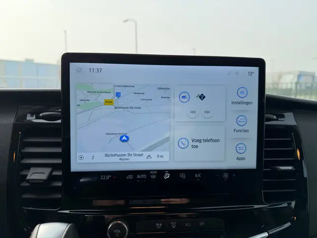 Ford Transit 350 2.0 TDCI L3H2 Limited RWD 2024 Diesel 10