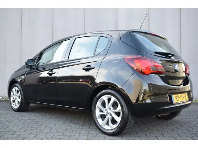 Opel Corsa 1.4 Online Edition 2018 Benzine 25