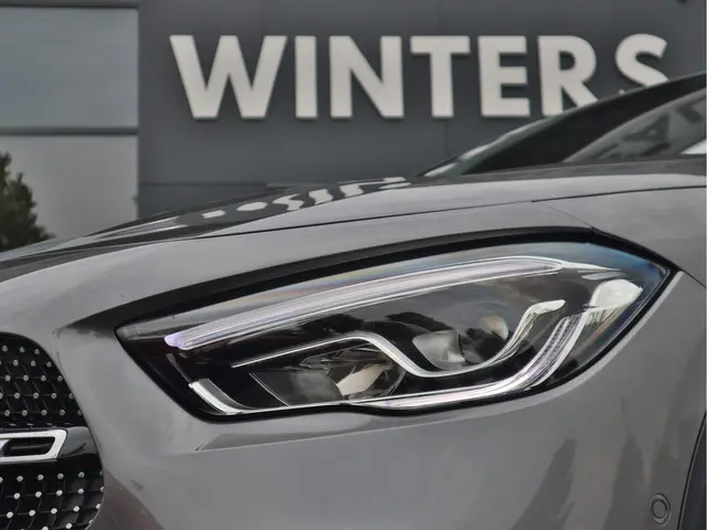 Mercedes-Benz GLA 250 e AMG Line 2021 Hybride Benzine 3