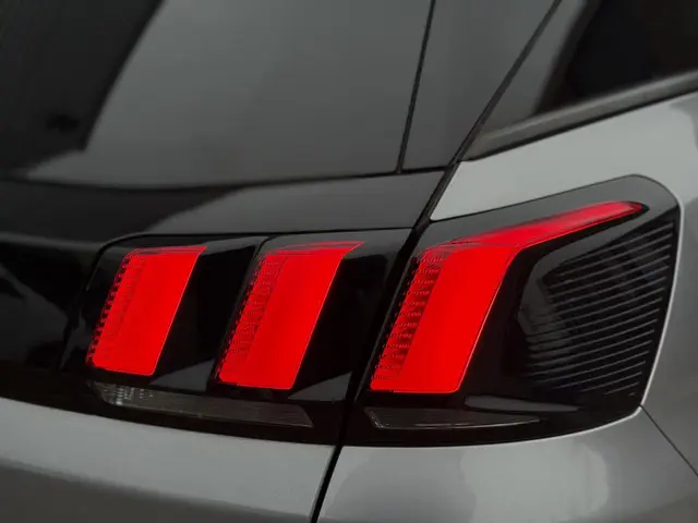 Peugeot 3008 1.2 PureTech Allure 2017 Benzine 31