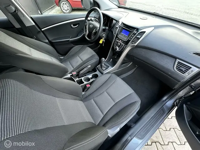 Hyundai i30 1.4 | AIRCO | CRUISE | 119.000KM | 2013 Benzine 9