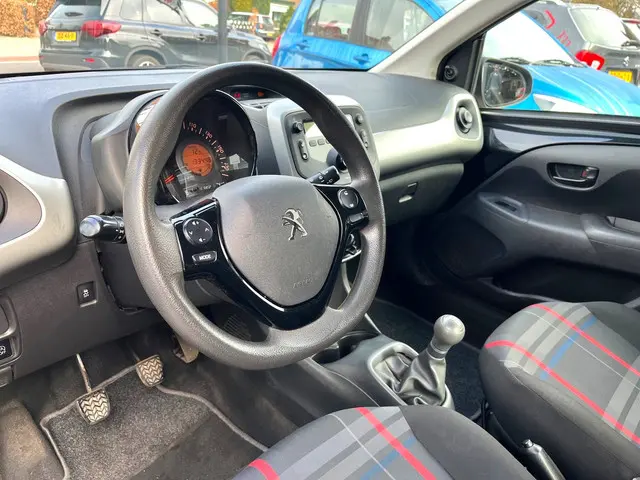 Peugeot 108 1.0 e-VTi Active Airco 2014 Benzine 2