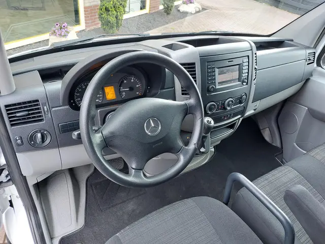 Mercedes-Benz Sprinter 3